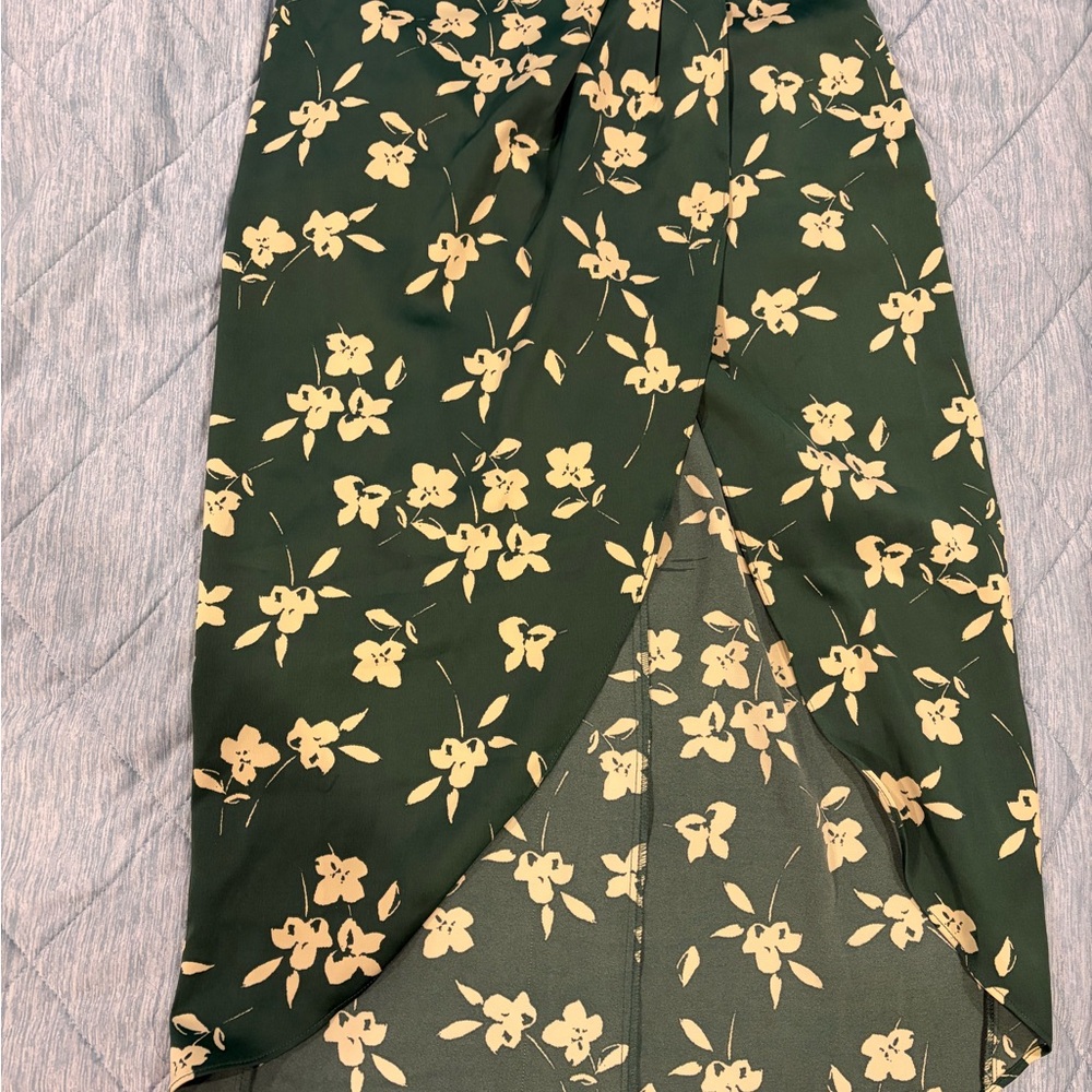 Urban Outfitters Green & Cream Floral  High Low Skirt Sz Small